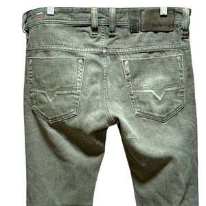Diesel Safado‎ Slim Straight Green Faded Wash Distressed Jeans
